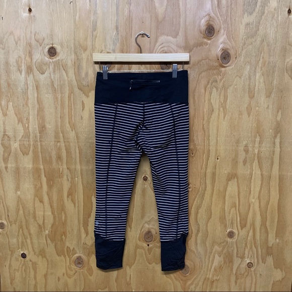 Lululemon Black White Stripe Rouged Capri Leggings - Picture 6 of 9